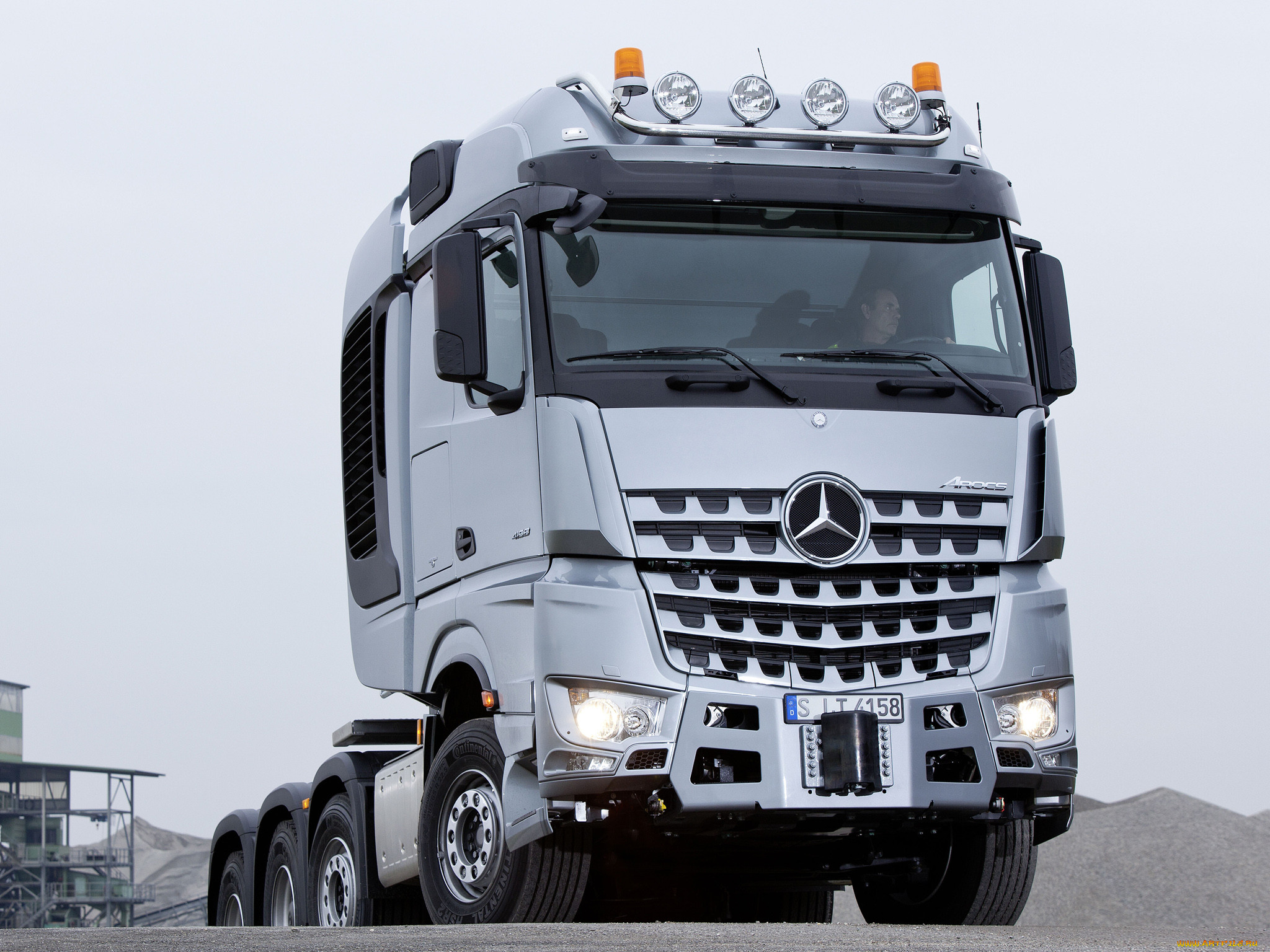 , mercedes trucks, mercedes-benz